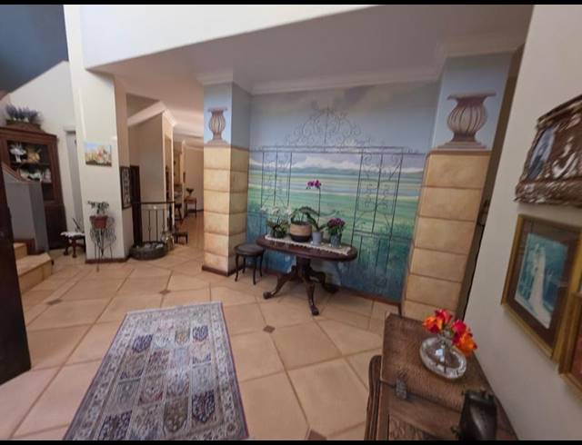 4 BEDROOM HOUSE FOR SALE IN VAN RIEBEECK PARK